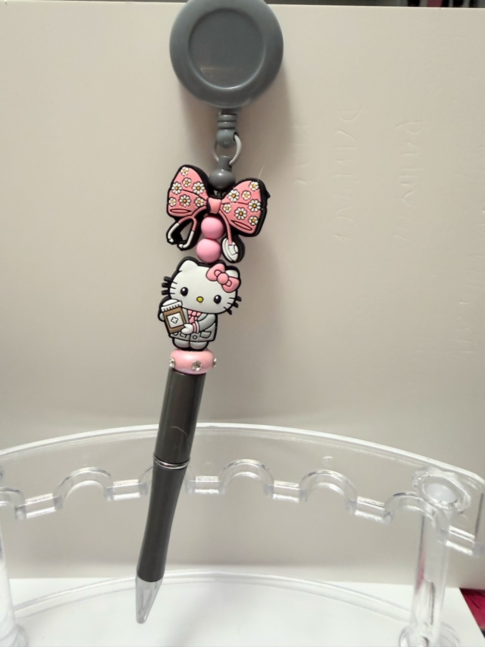 New HL Beaded Badge Pen